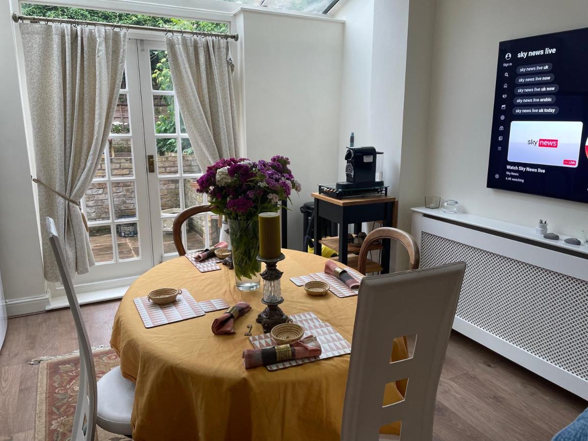Apartment Homely 2 Levels Flat W Private Garden